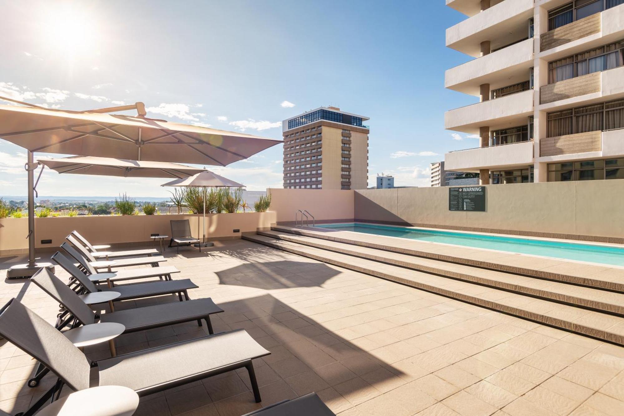 Hilton Garden Inn Windhoek Exterior foto