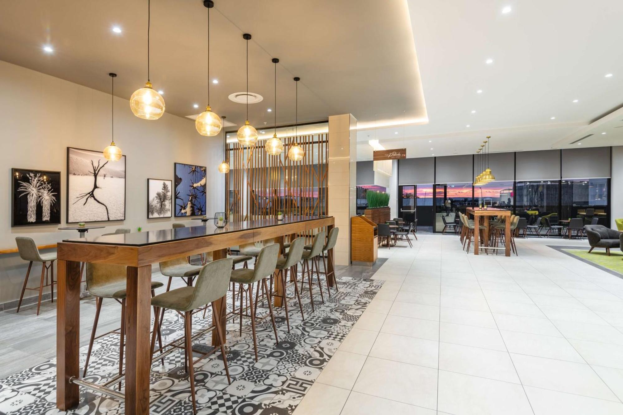 Hilton Garden Inn Windhoek Exterior foto